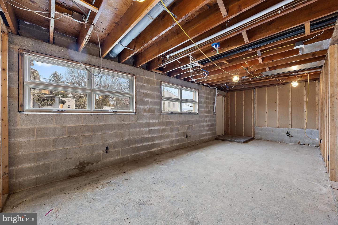 120 Lafayette St Property Photo 3