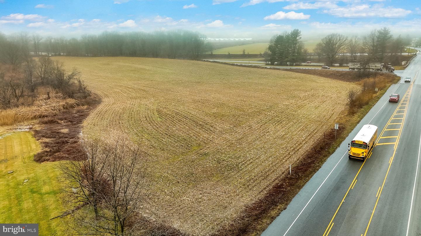 230 N Jennersville Rd Property Photo 1