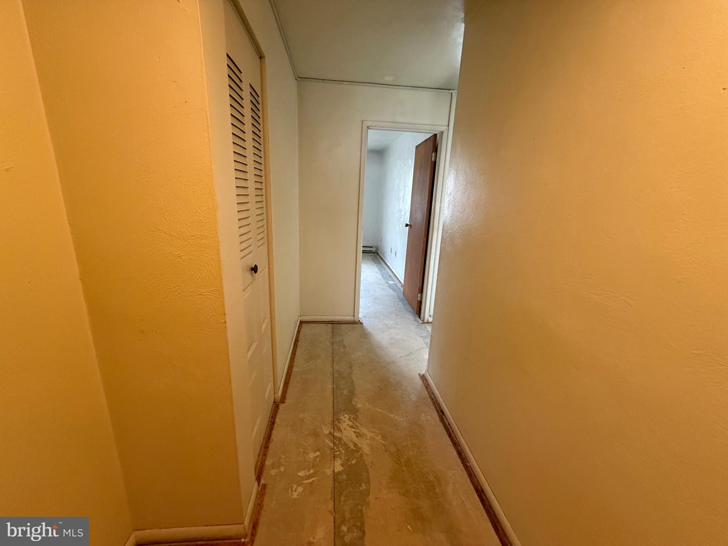 600 Campbell Cir #i-11 Property Photo 2