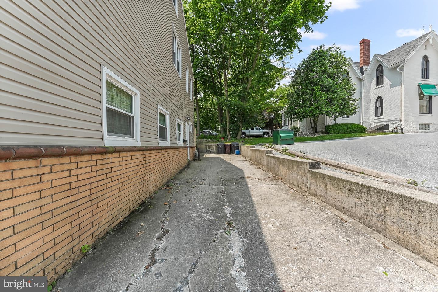 8 Prospect Ave Property Photo 4