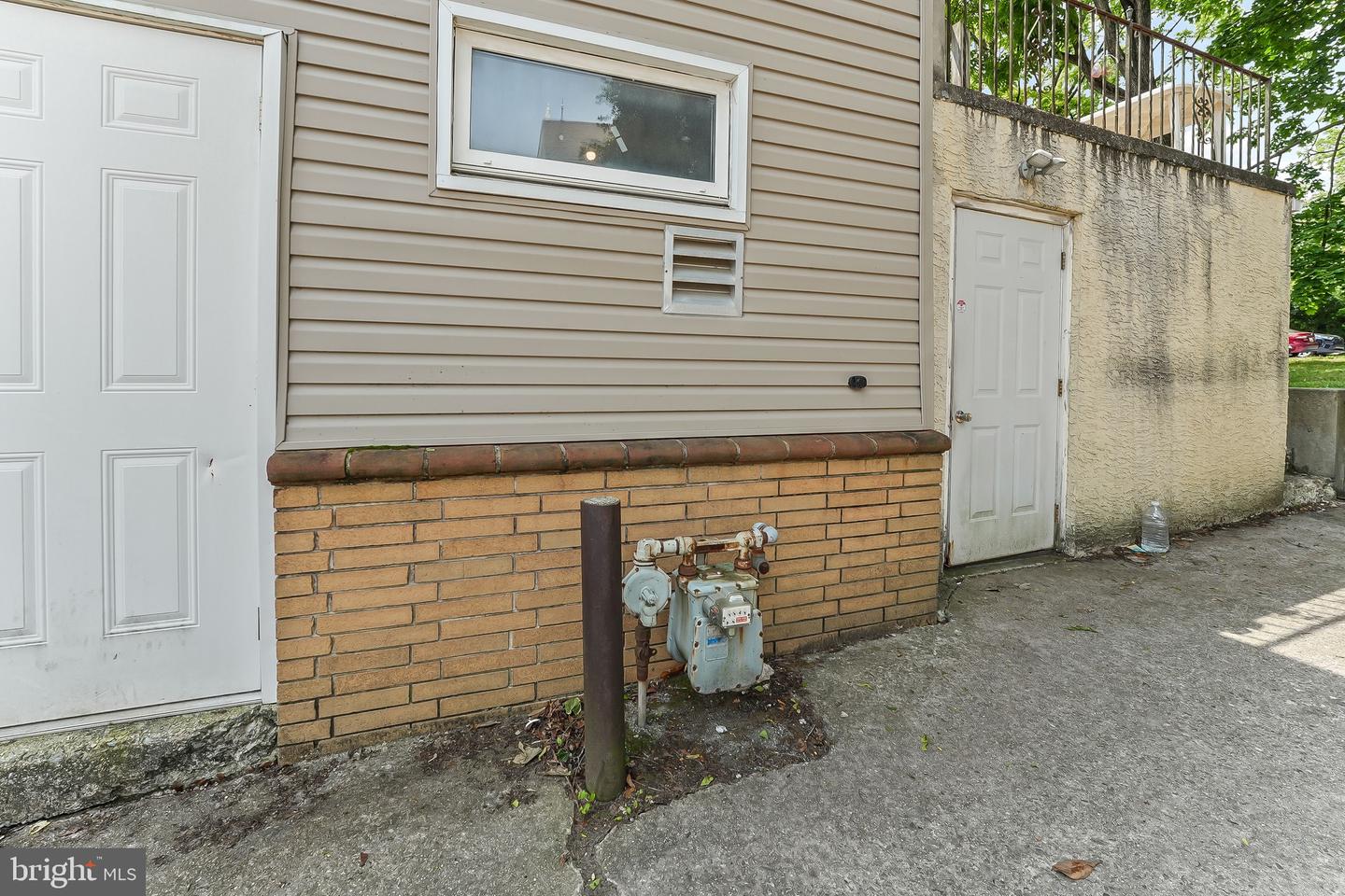 8 Prospect Ave Property Photo 6