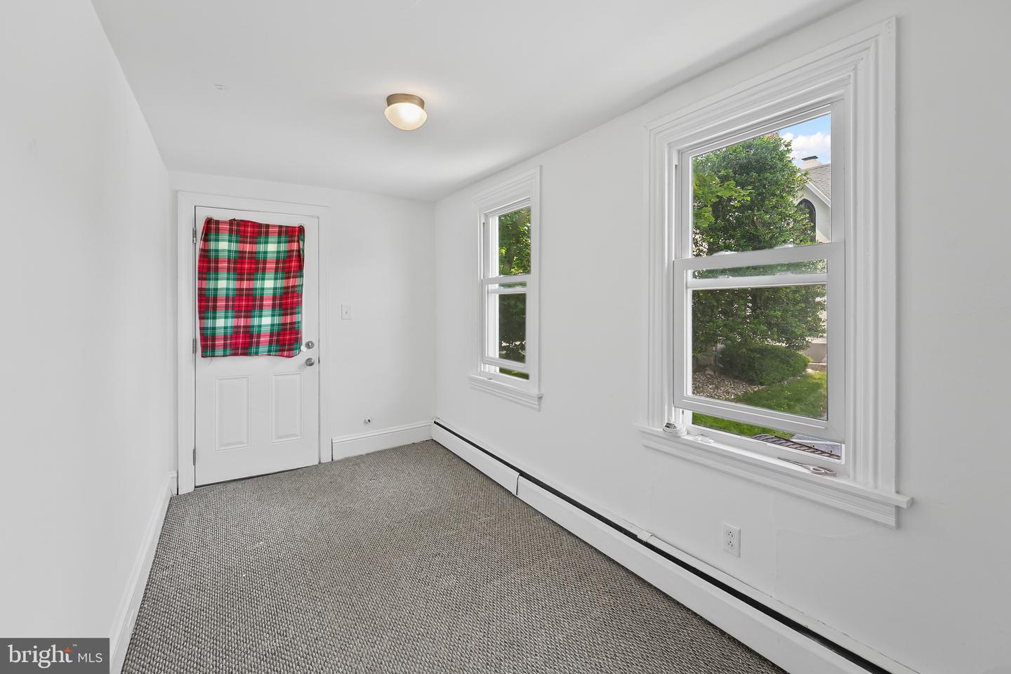 8 Prospect Ave Property Photo 21
