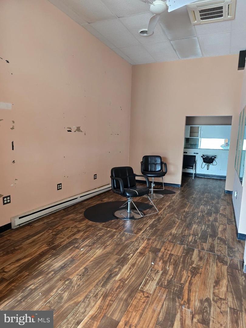 151 W Lancaster Ave #1 Property Photo 8