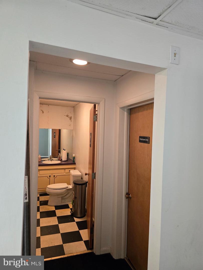 151 W Lancaster Ave #1 Property Photo 15