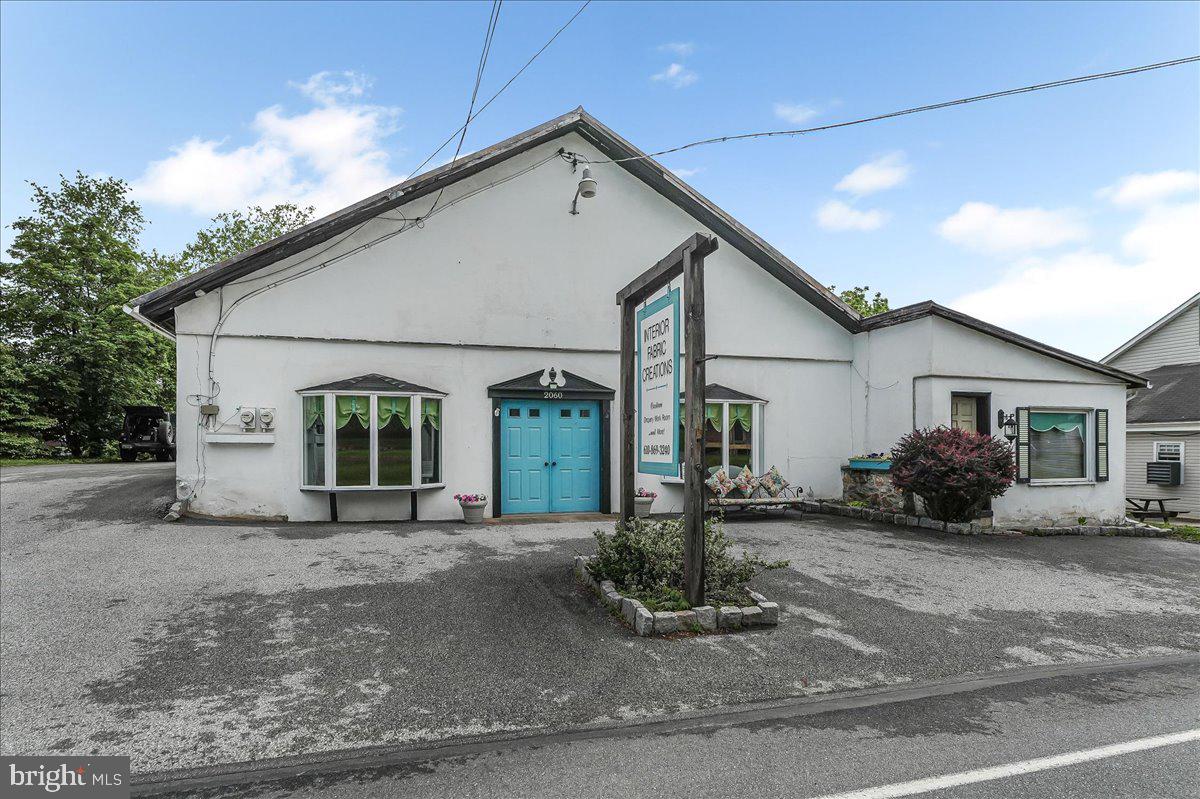 2060 Newark Rd Property Photo 7