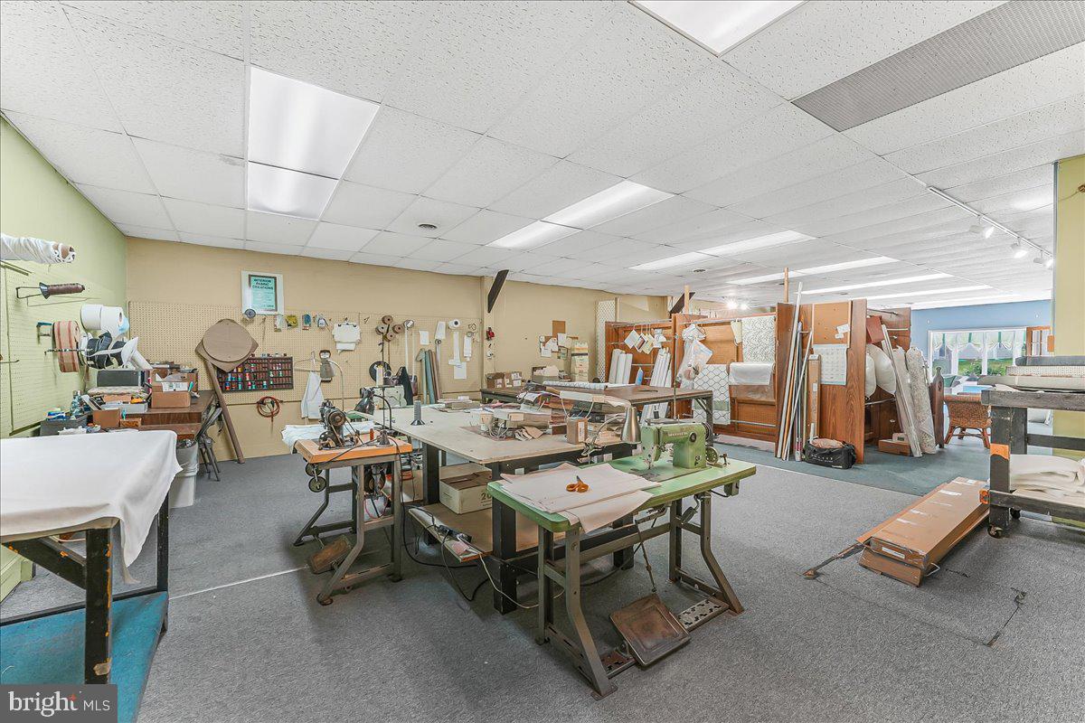 2060 Newark Rd Property Photo 15