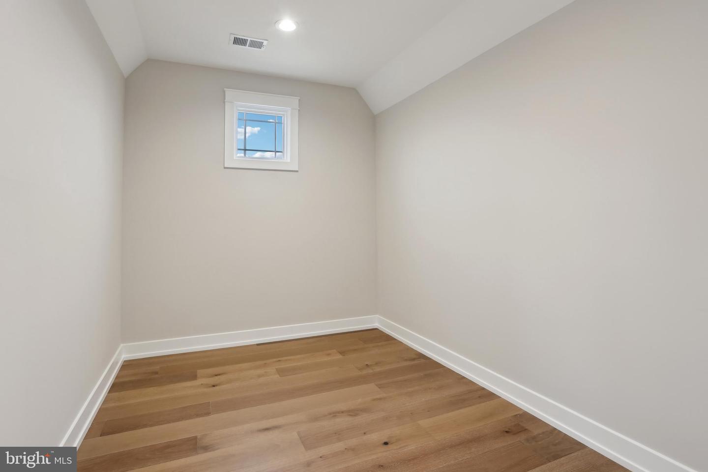 543 Webb Rd #2rd Property Photo 62