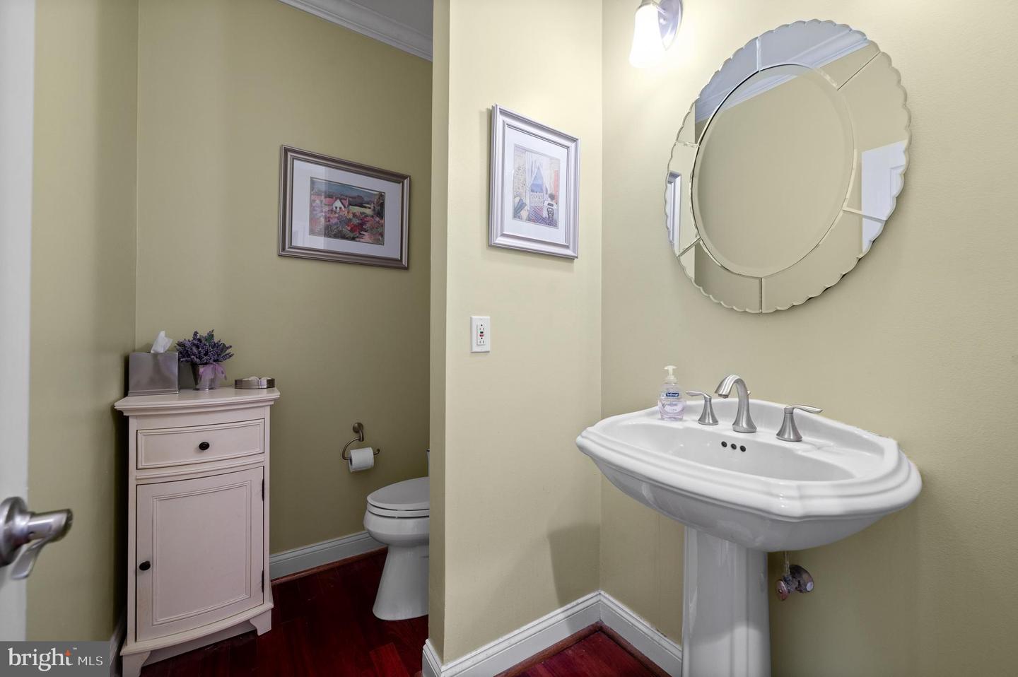 22 Gregory Ln Property Photo 10