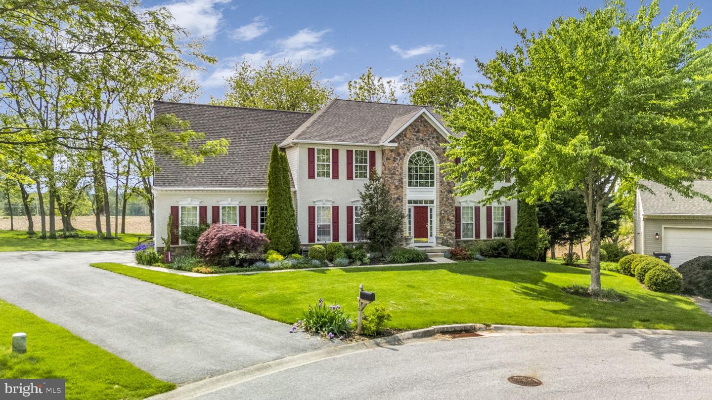 430 Dartmouth Ln Property Photo 1