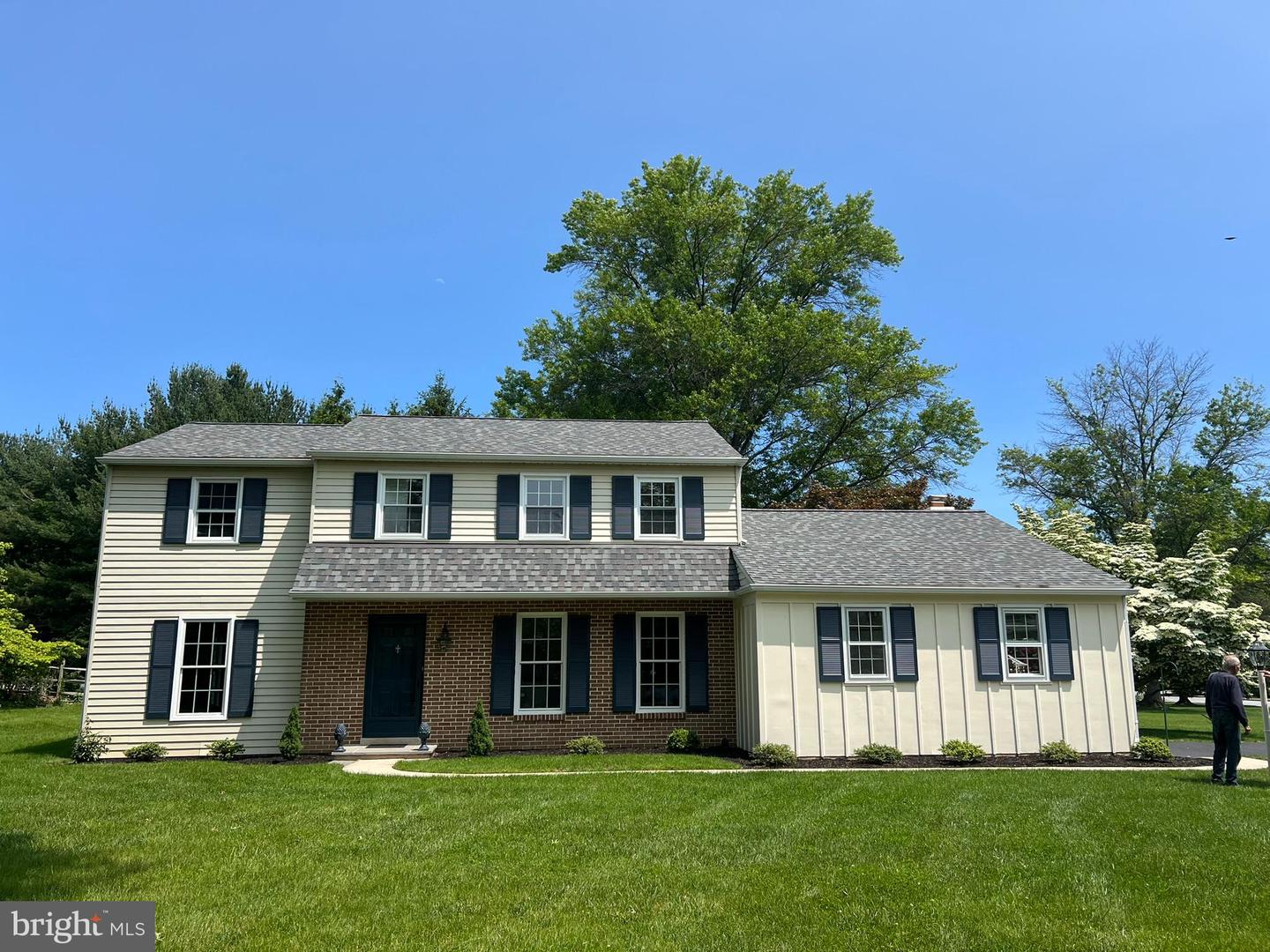 7 Foxcroft Dr Property Photo 1