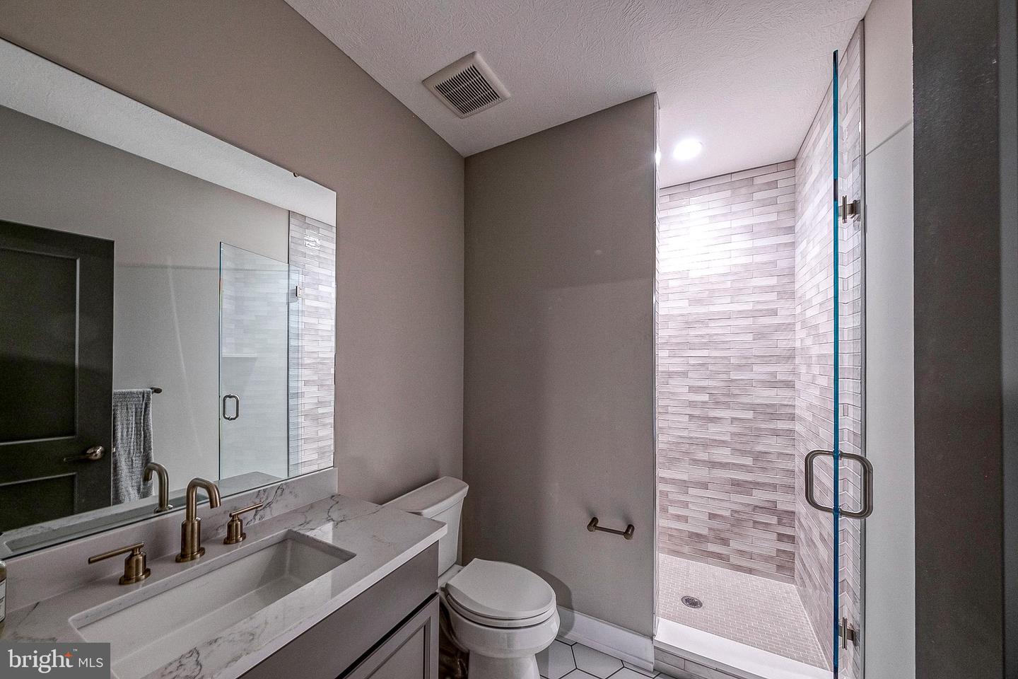 547 Webb Rd #ad Property Photo 35