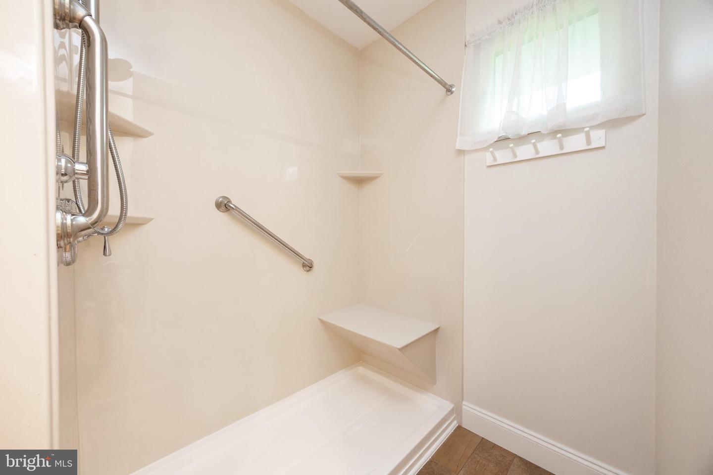 1526 Walton Dr Property Photo 31