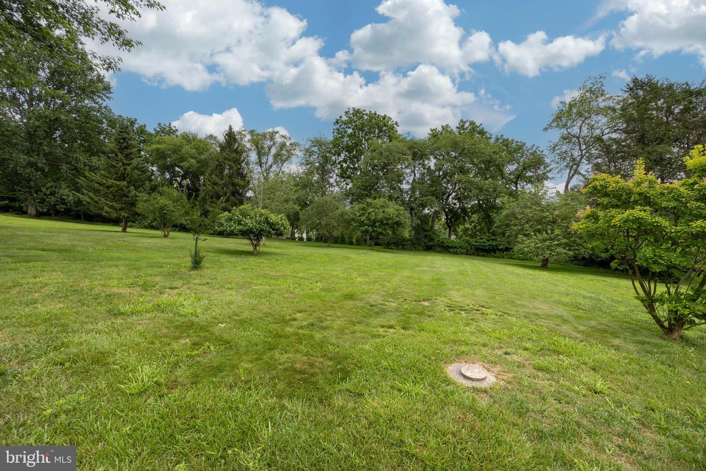 1526 Walton Dr Property Photo 45