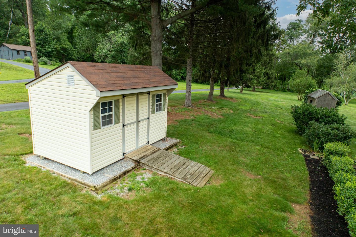 1526 Walton Dr Property Photo 46