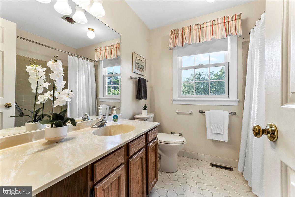1771 Hunters Cir Property Photo 21