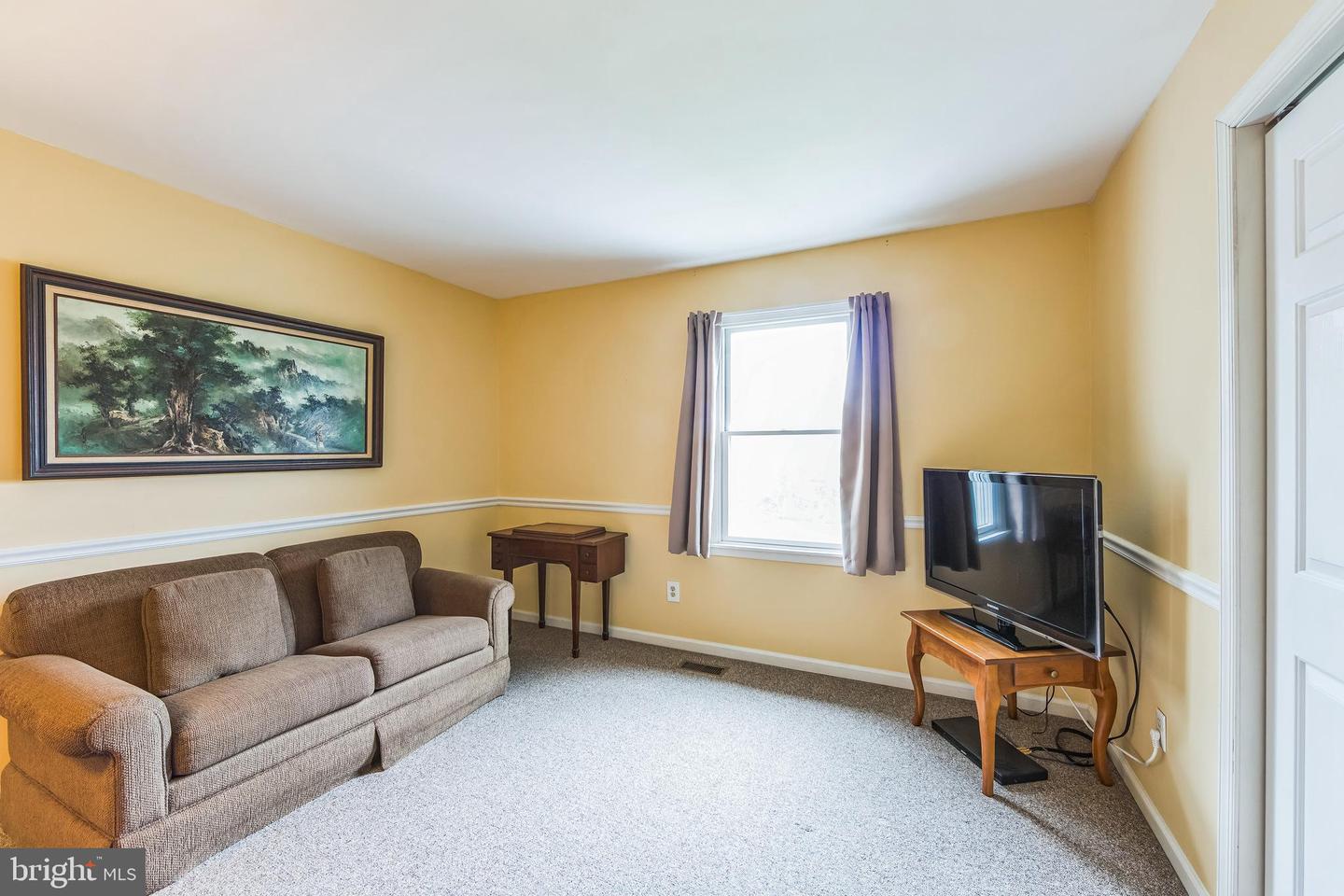502 Summercroft Dr Property Photo 21