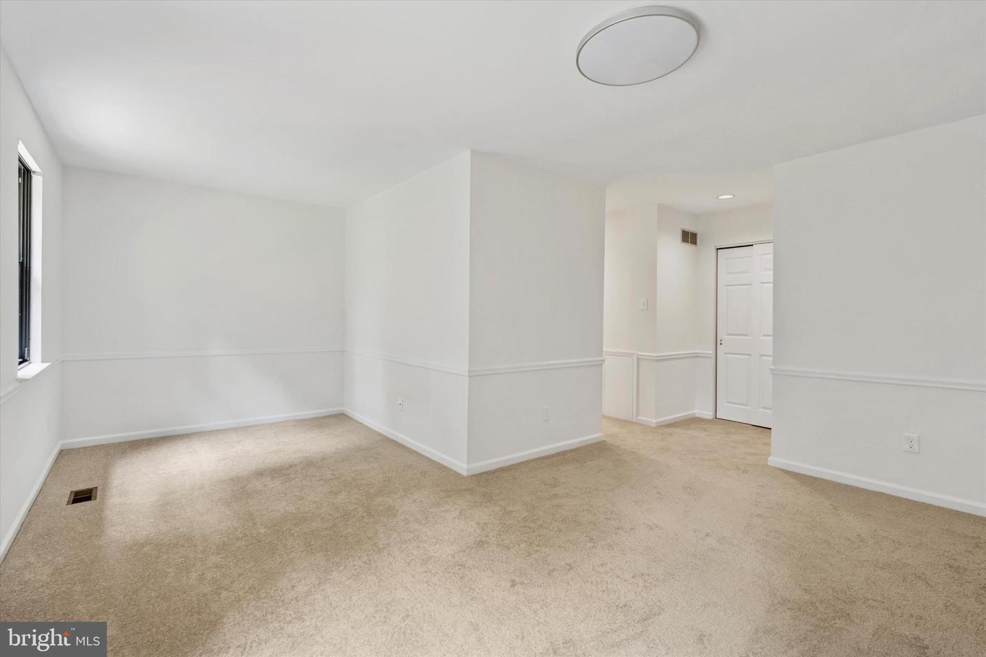 1007 Stoneham Dr Property Photo 20