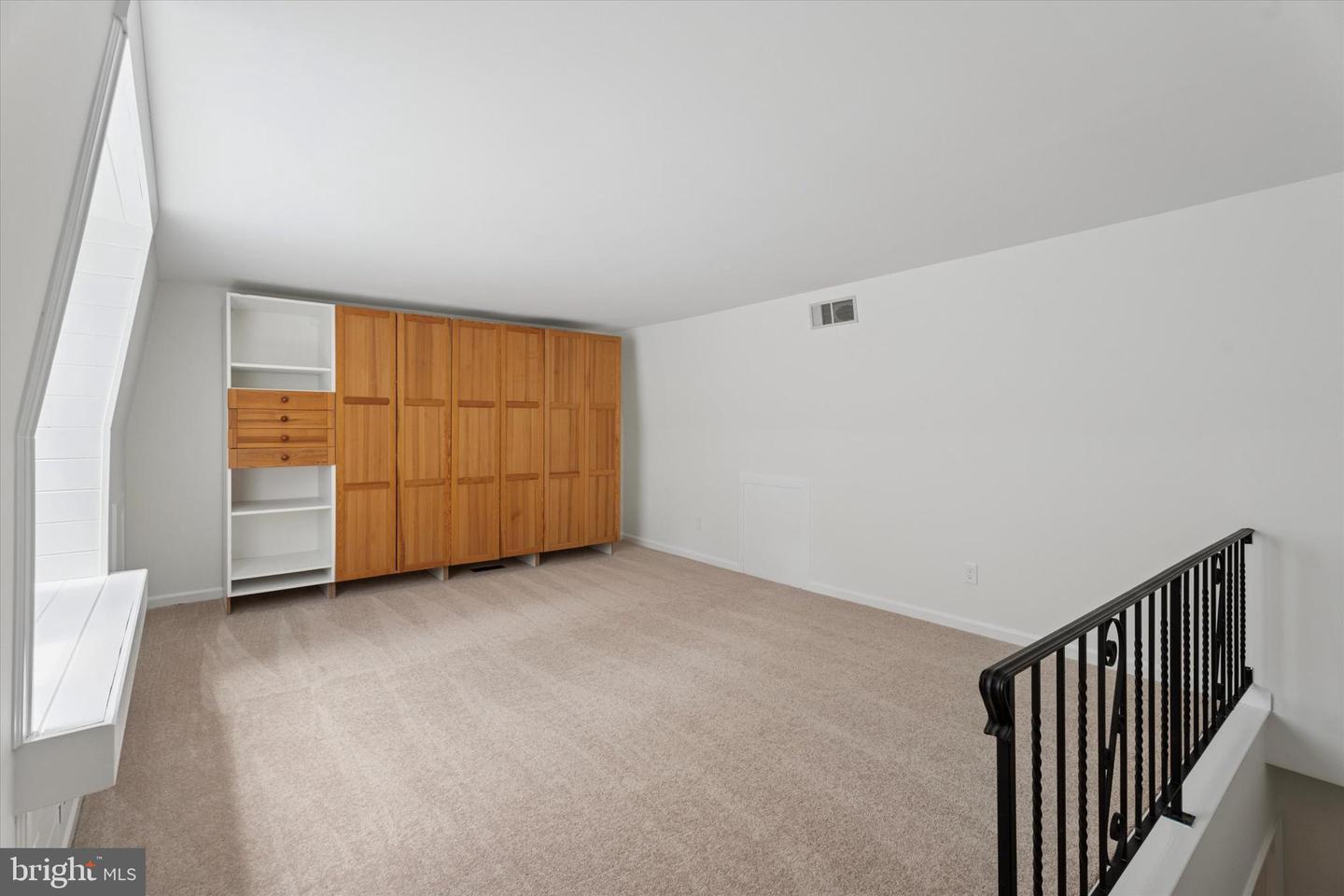 1007 Stoneham Dr Property Photo 34