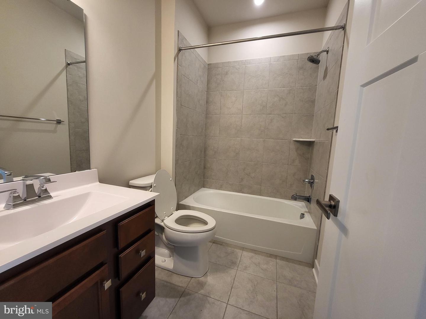 430 Paperbark Sq Property Photo 23