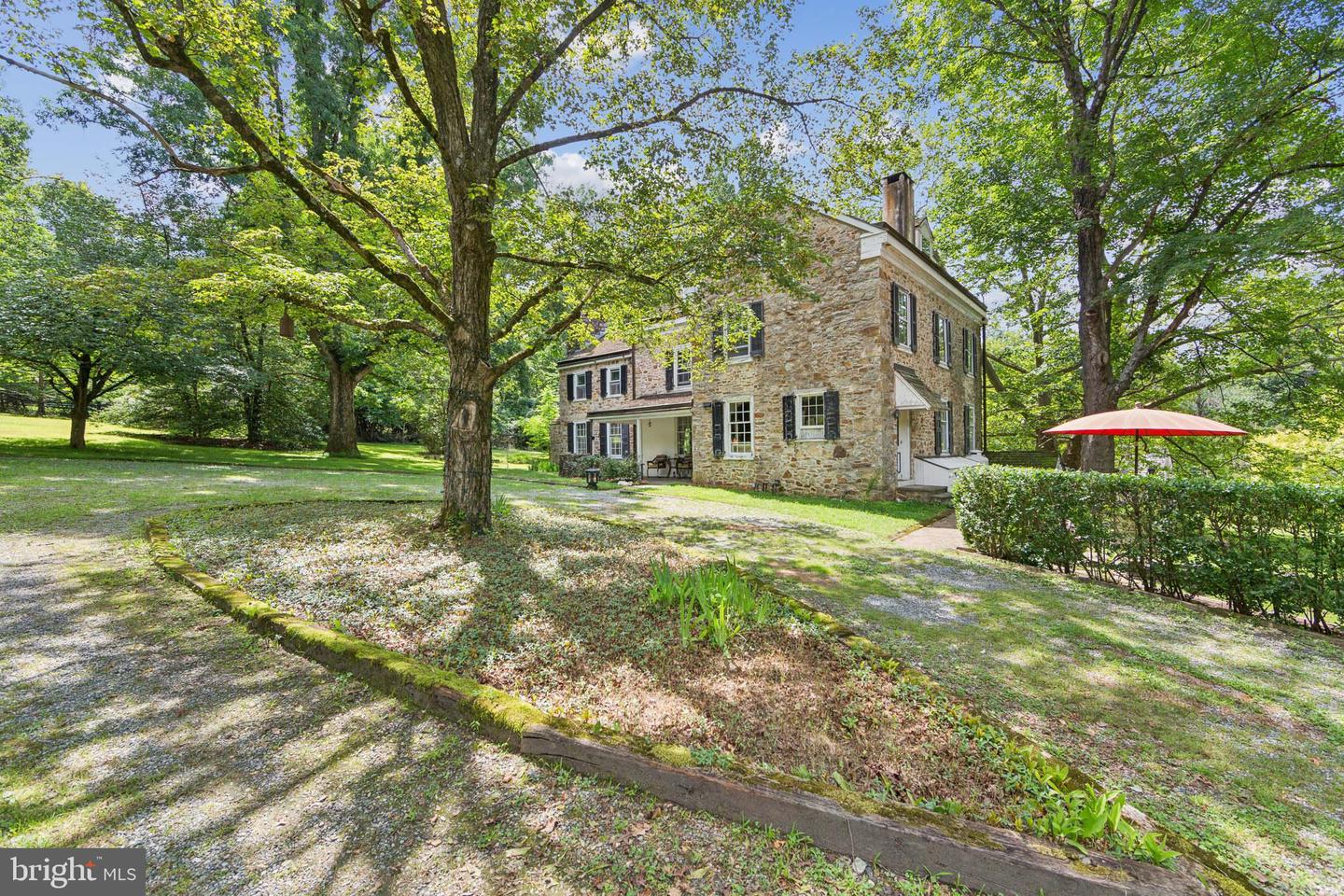20 Constant Spring Rd Property Photo 3