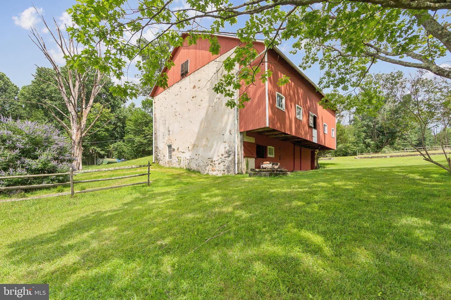 20 Constant Spring Rd Property Photo 15