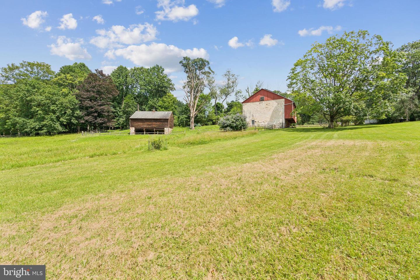 20 Constant Spring Rd Property Photo 19