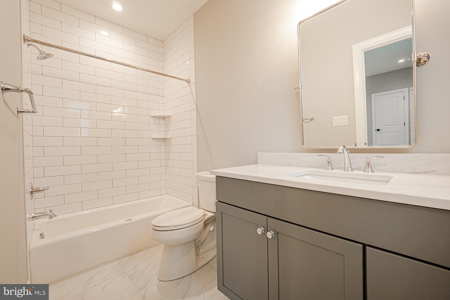 1339 Carolannes Way #nl Property Photo 39