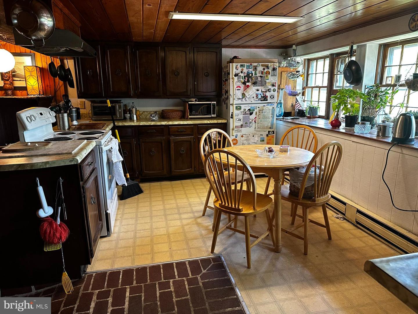995 Cadmus Rd Property Photo 14