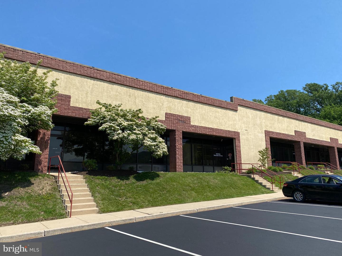 602 Jeffers Cir #106-107 Property Photo 1