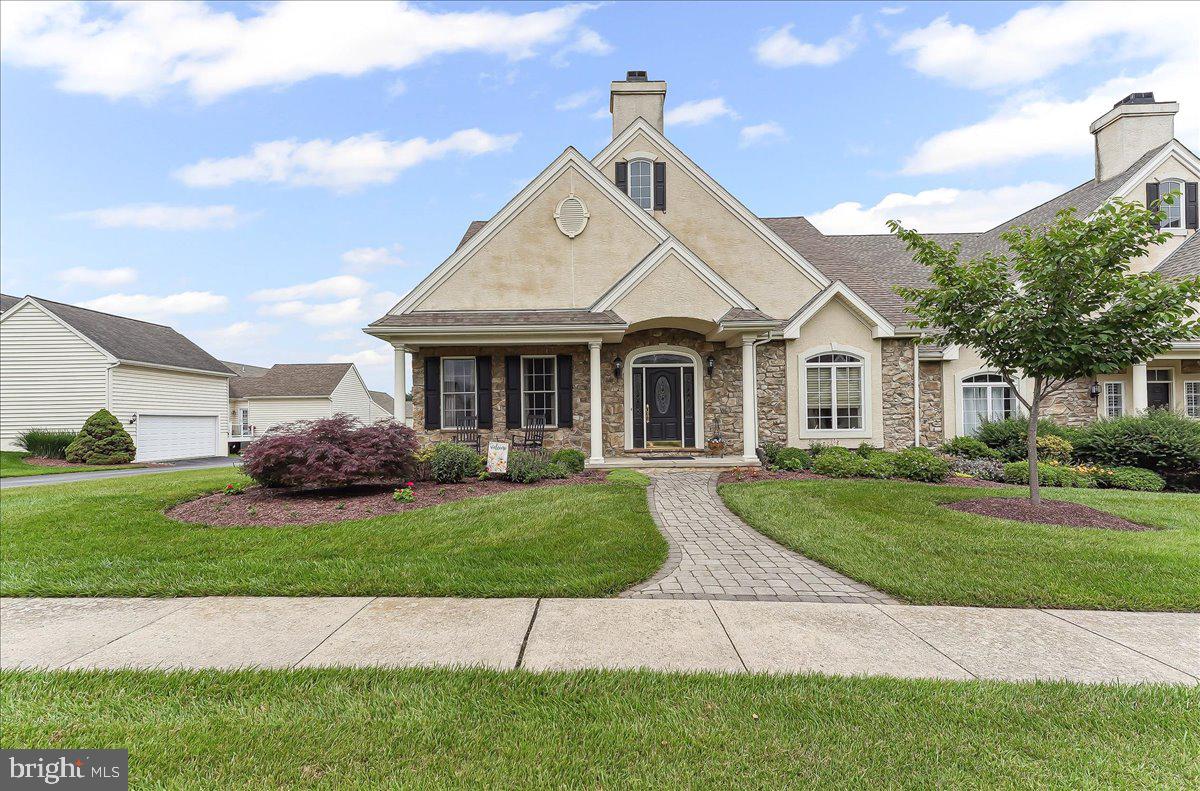 201 Brittany Dr Property Photo 1
