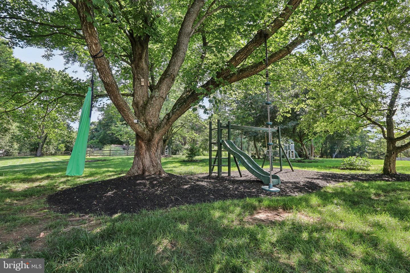 1118 Dorset Dr Property Photo 59