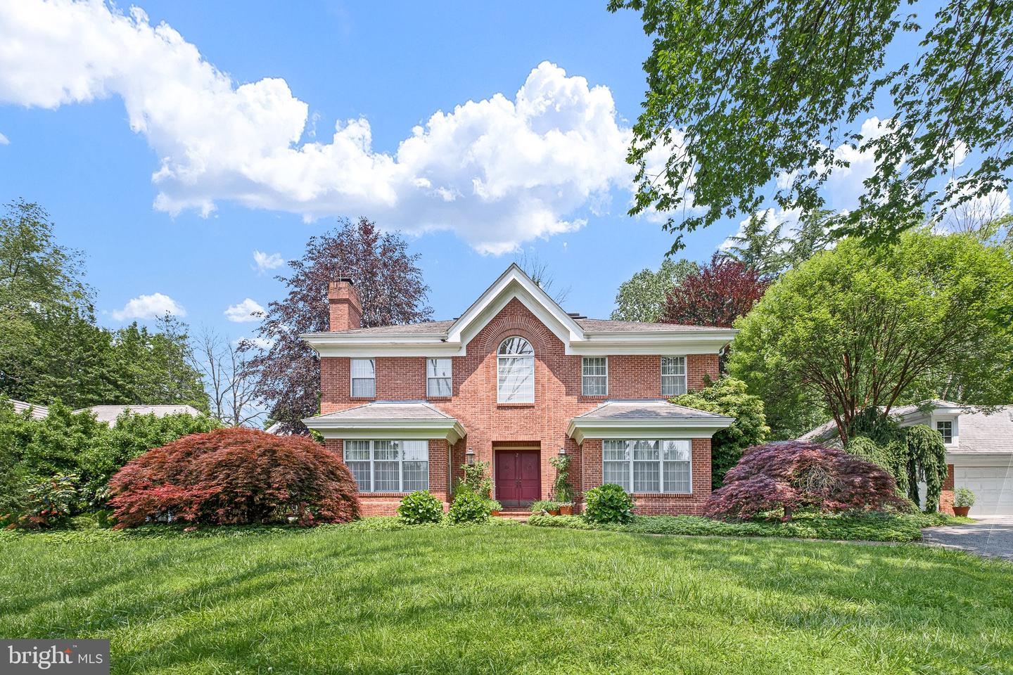 2 FARRON DR