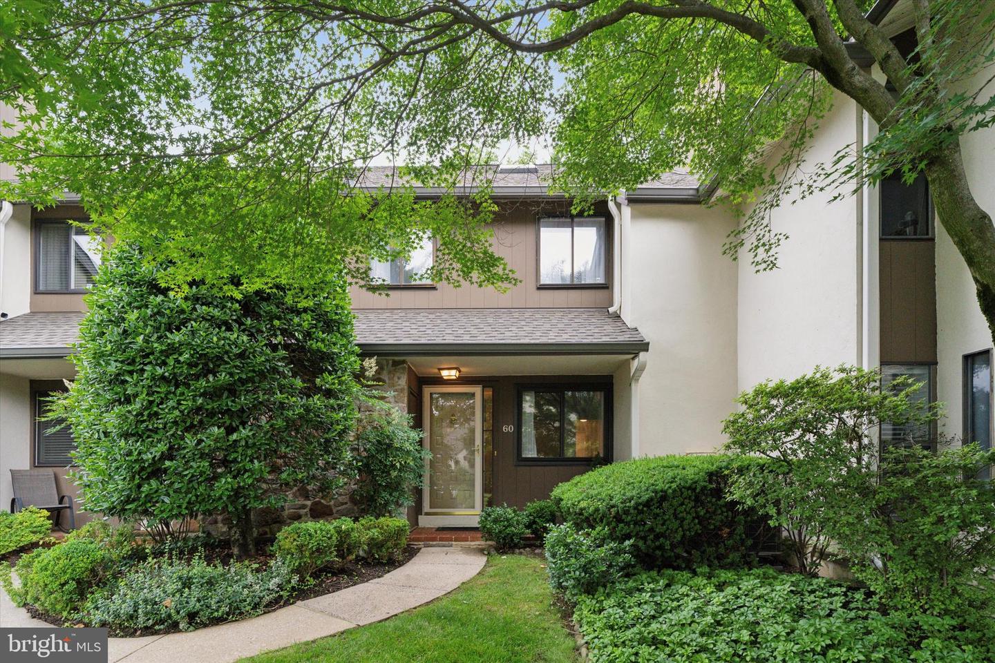 60 Oak Knoll Dr #60 Property Photo 1