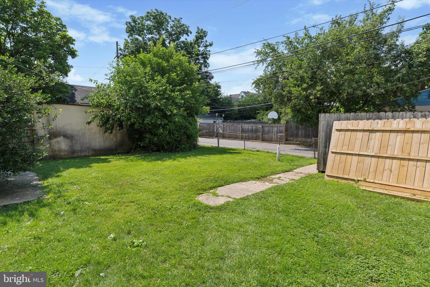 533 E Lincoln Hwy Property Photo 10