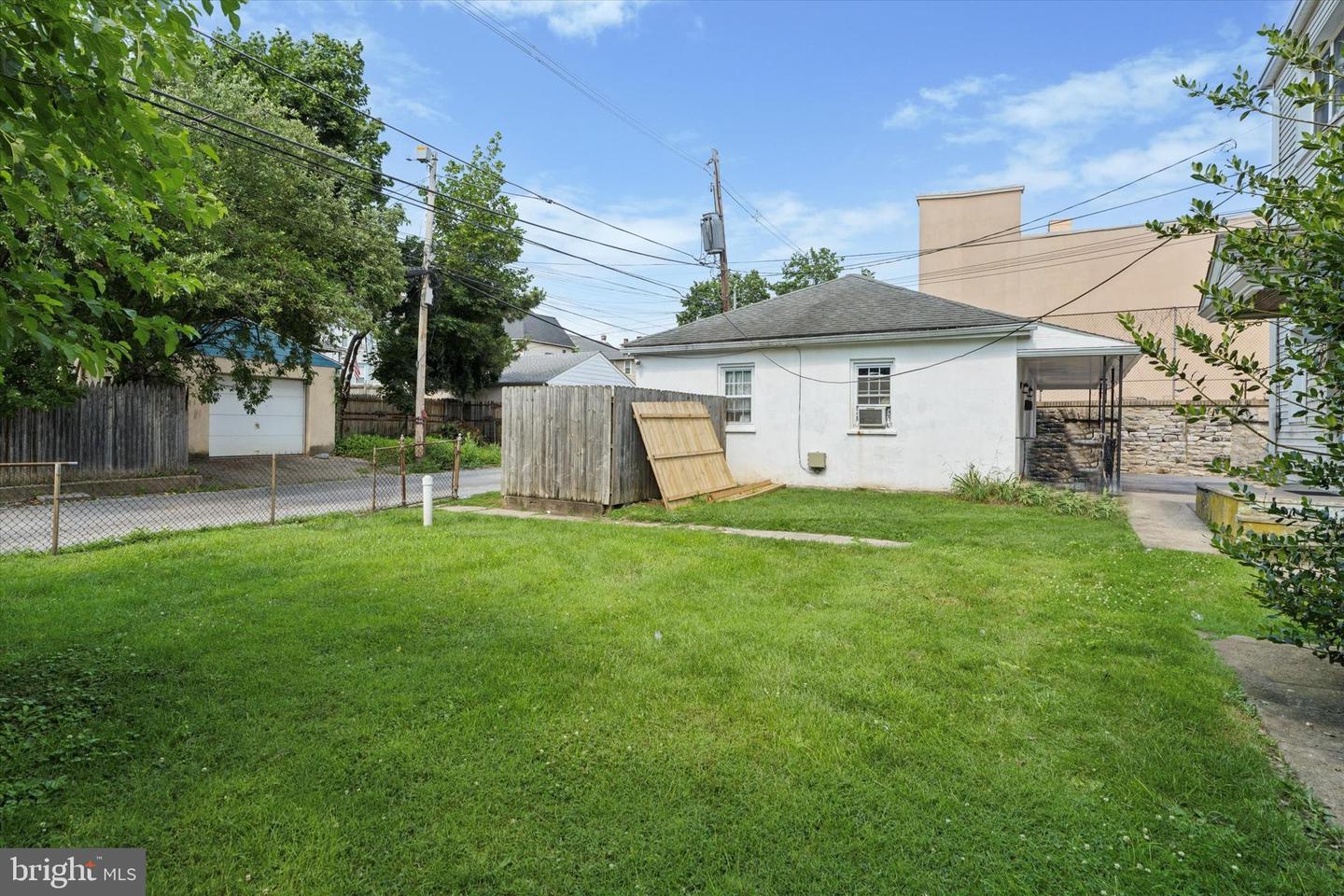 533 E Lincoln Hwy Property Photo 11