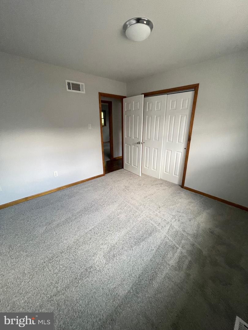 903 Poplar St Property Photo 22
