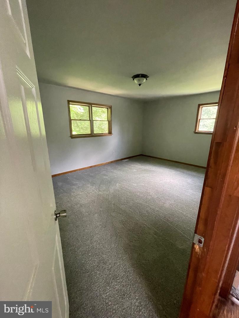 903 Poplar St Property Photo 25