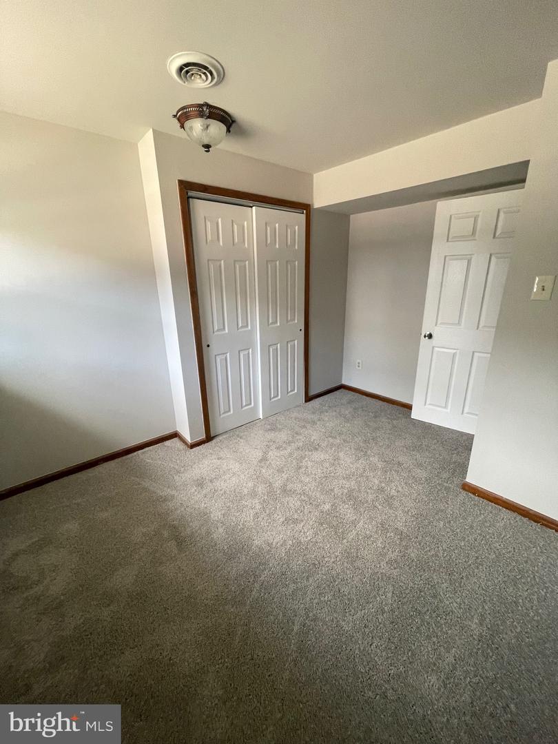 903 Poplar St Property Photo 28