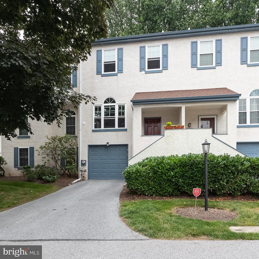 1707 Stoneham Dr #1707 Property Photo 1