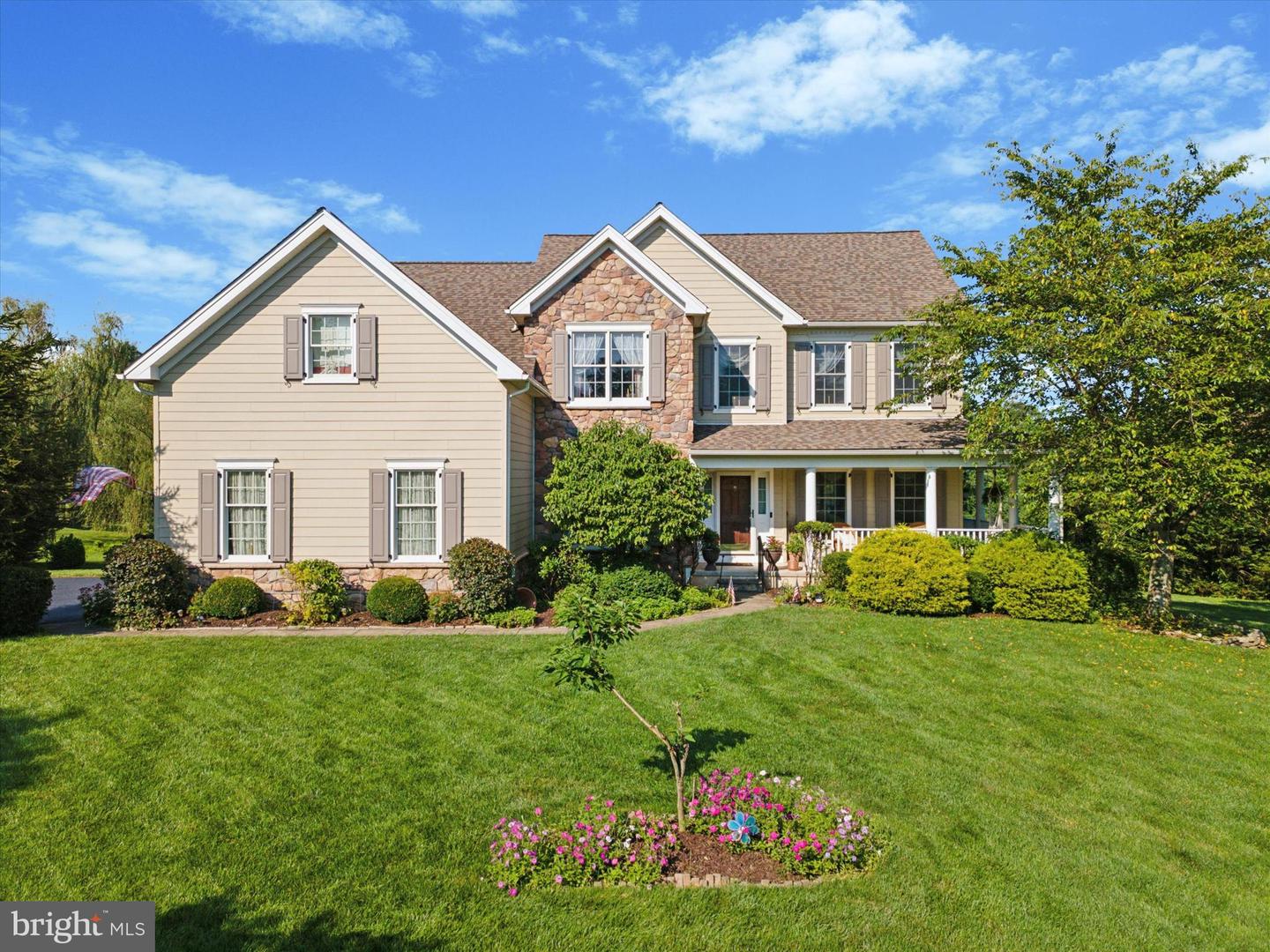 1666 Royal Berkshire Cir Property Photo 1