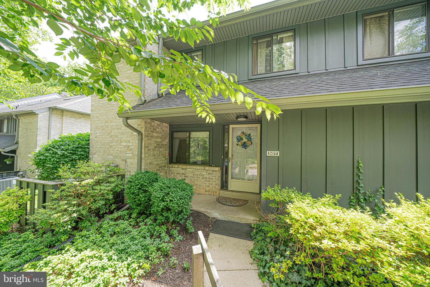 507 Foxwood Ln #507 Property Photo 1