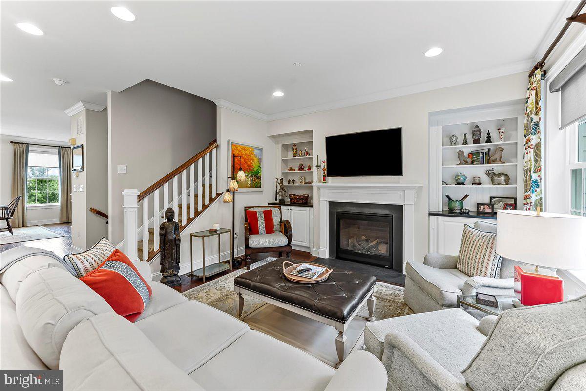 4 Parkview Cir Property Photo 2
