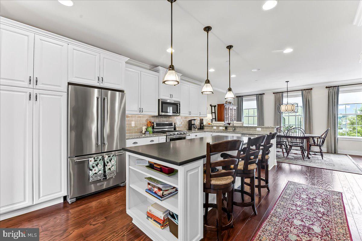 4 Parkview Cir Property Photo 8