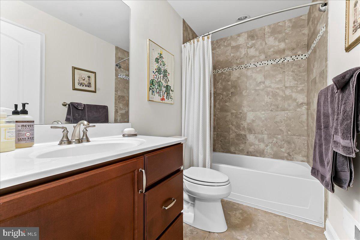 4 Parkview Cir Property Photo 16