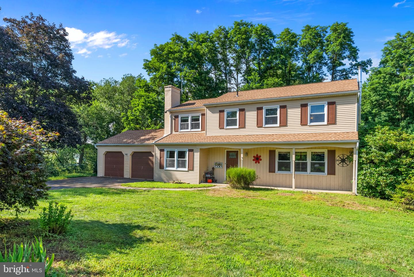 844 Meadowview Rd Property Photo 1