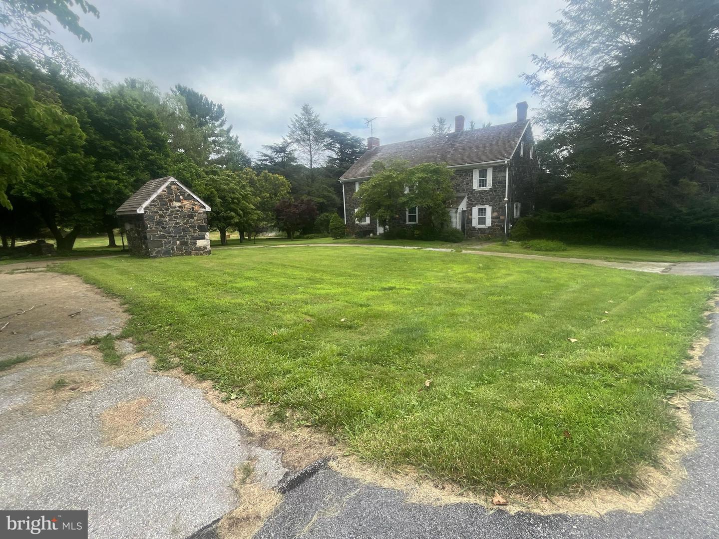 117 Chandler Mill Rd Property Photo 2