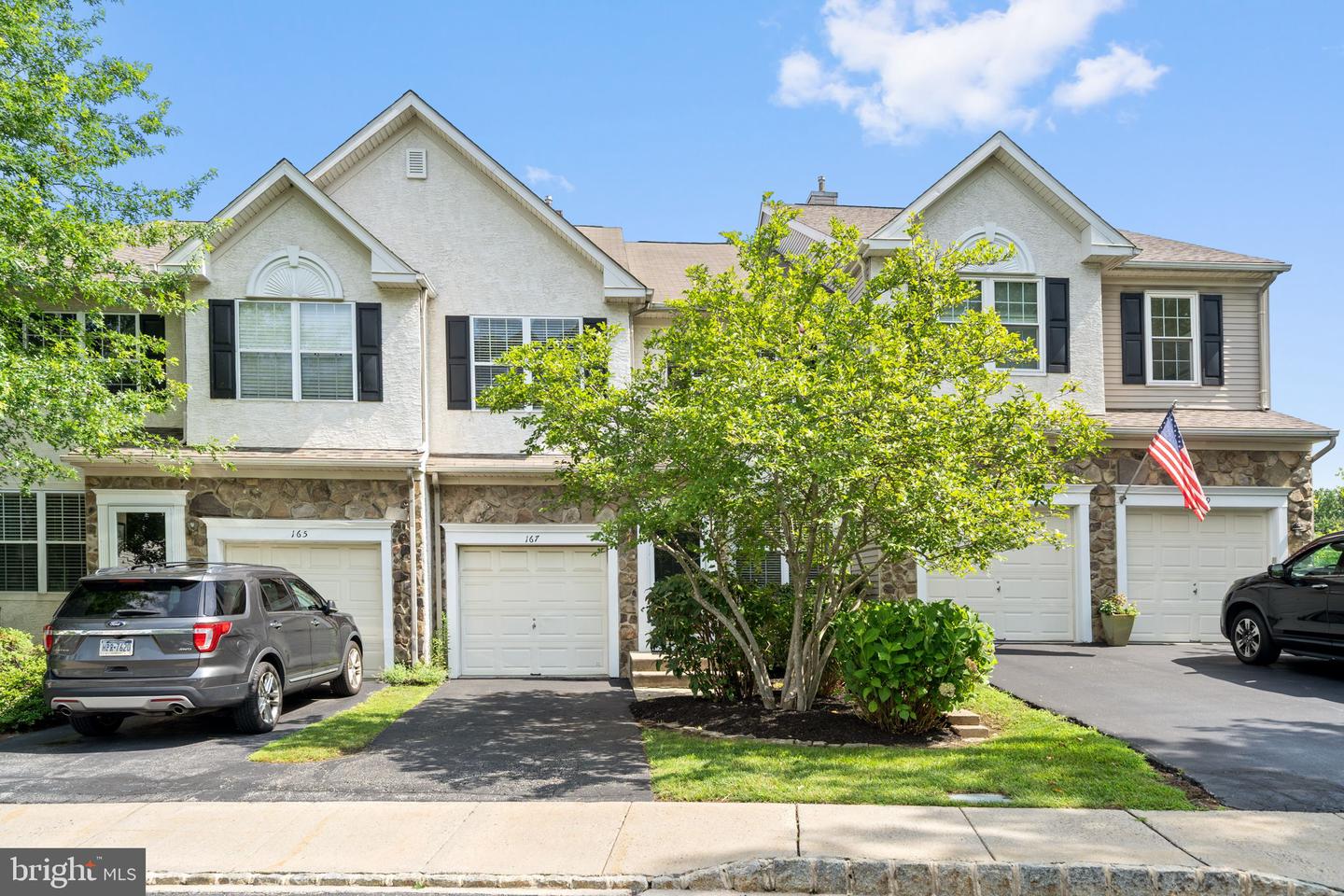 167 MOUNTAIN VIEW DR