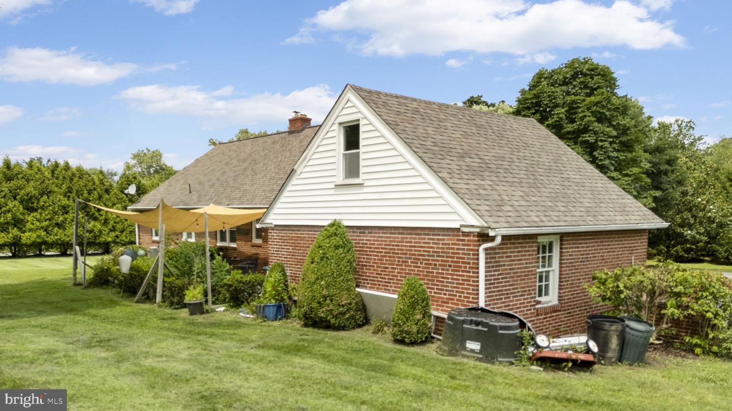 170 Property Photo 34