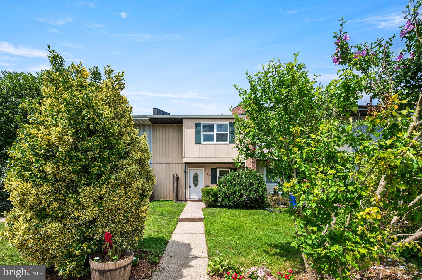 423 BIANCA CIR #136