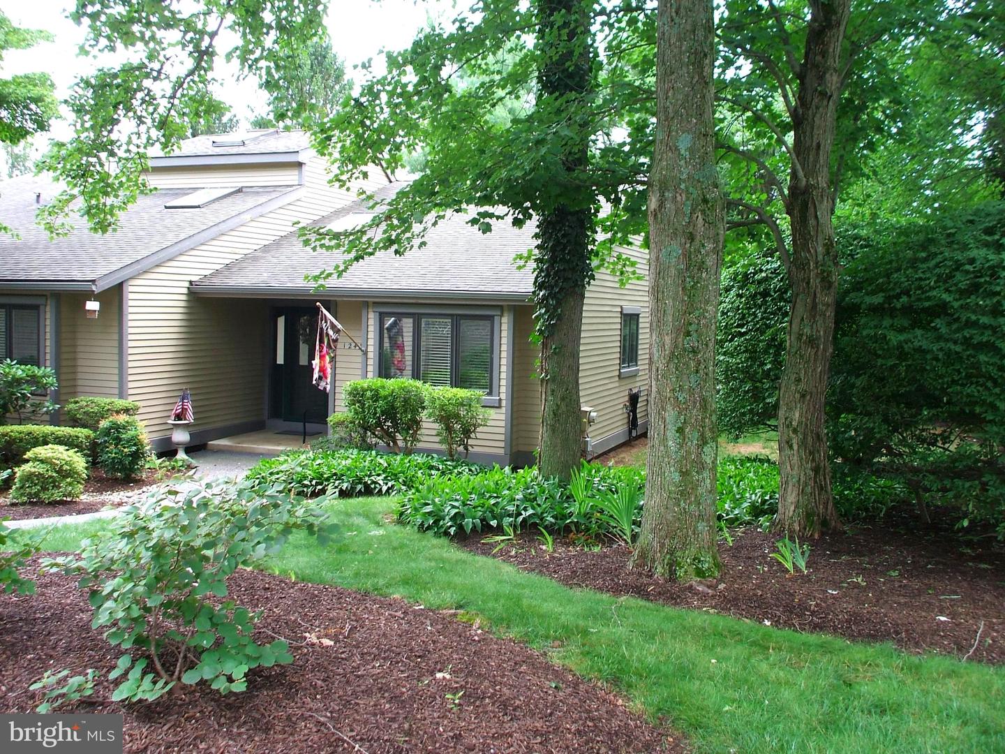 1243 Princeton Ln #1243 Property Photo 1